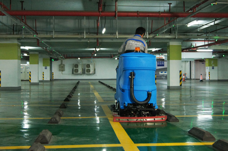 停车场清洁驾驶式华体会在线(中国)唯一官方网站